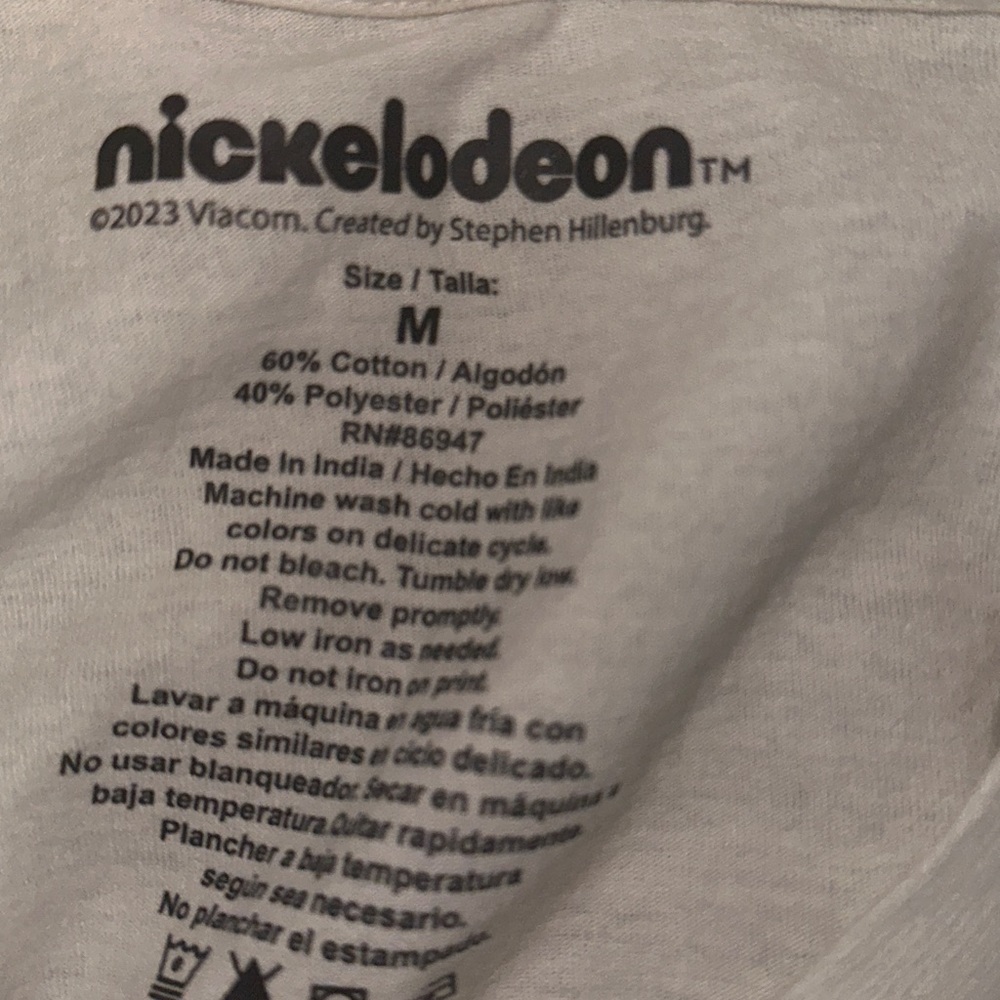Graphic Tee bundle - Picture 13 of 13